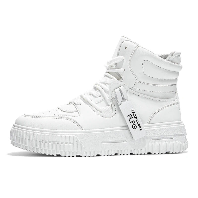 New Fashion Casual Sneakers High Top Skateboard Shoes Student Boots Men and Women Trend Wear Resistant Two-color Couples
