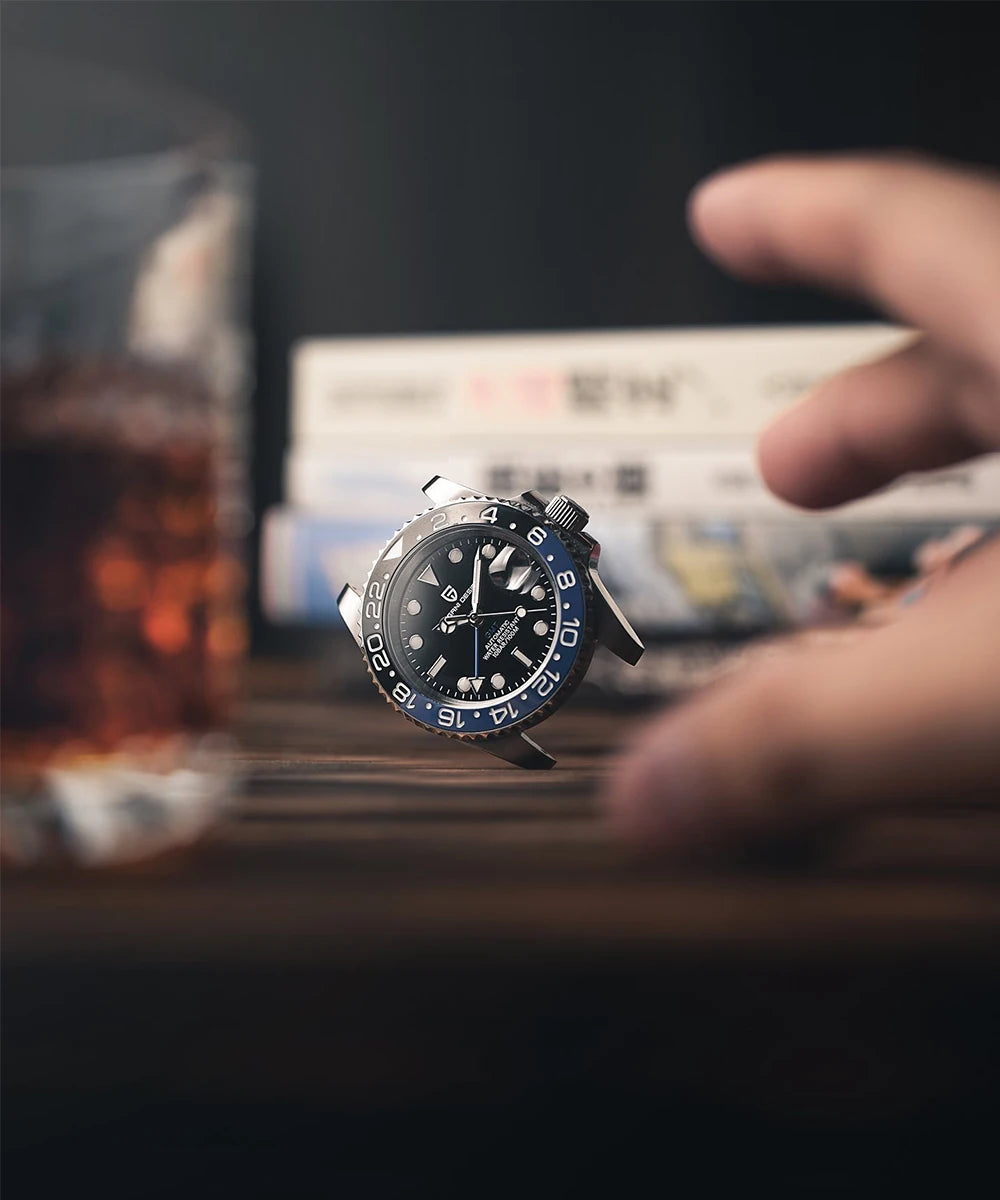 Montre mécanique pour homme PAGANI DESIGN (40 mm) – Cadran violet, fonction GMT, bracelet type Jubilee, verre saphir, étanche, mouvement automatique