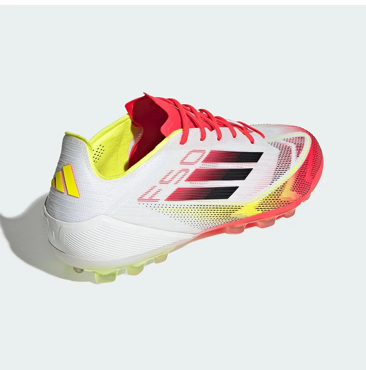 Sapatilhas de futebol rasas almofadadas Adidas genuínas novas para homem e mulher IE1273