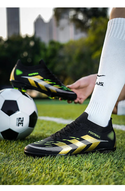 New Men Football Boots Professional Cleats Futsal Match Soccer Shoes Hot Sale TF/FG Unisex Ultralight Sneakers High-quality