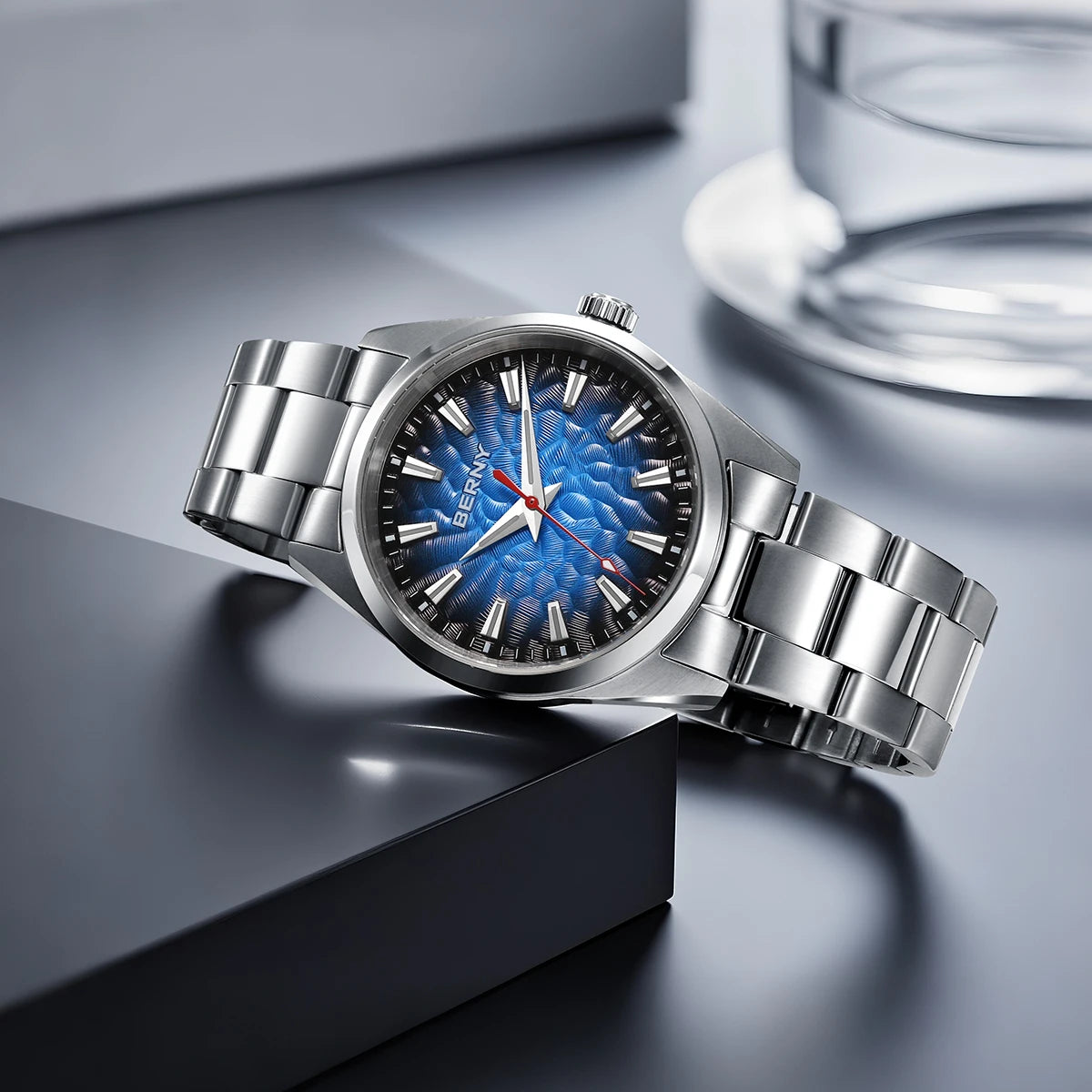 Montre pour homme BERNY – Montre à quartz, verre saphir, aiguilles luminescentes, étanche 10 ATM, entièrement en acier inoxydable – Style élégant et décontracté, idéale pour le quotidien ou les occasions professio