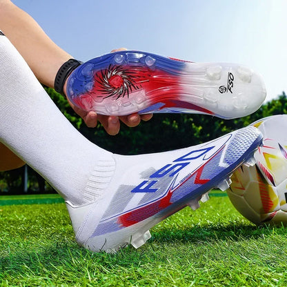 Nouvelles chaussures de football pour hommes, mi-hautes, légères, très vendues, pour l'entraînement sur herbe, antidérapantes, crampons de haute qualité pour l'extérieur.