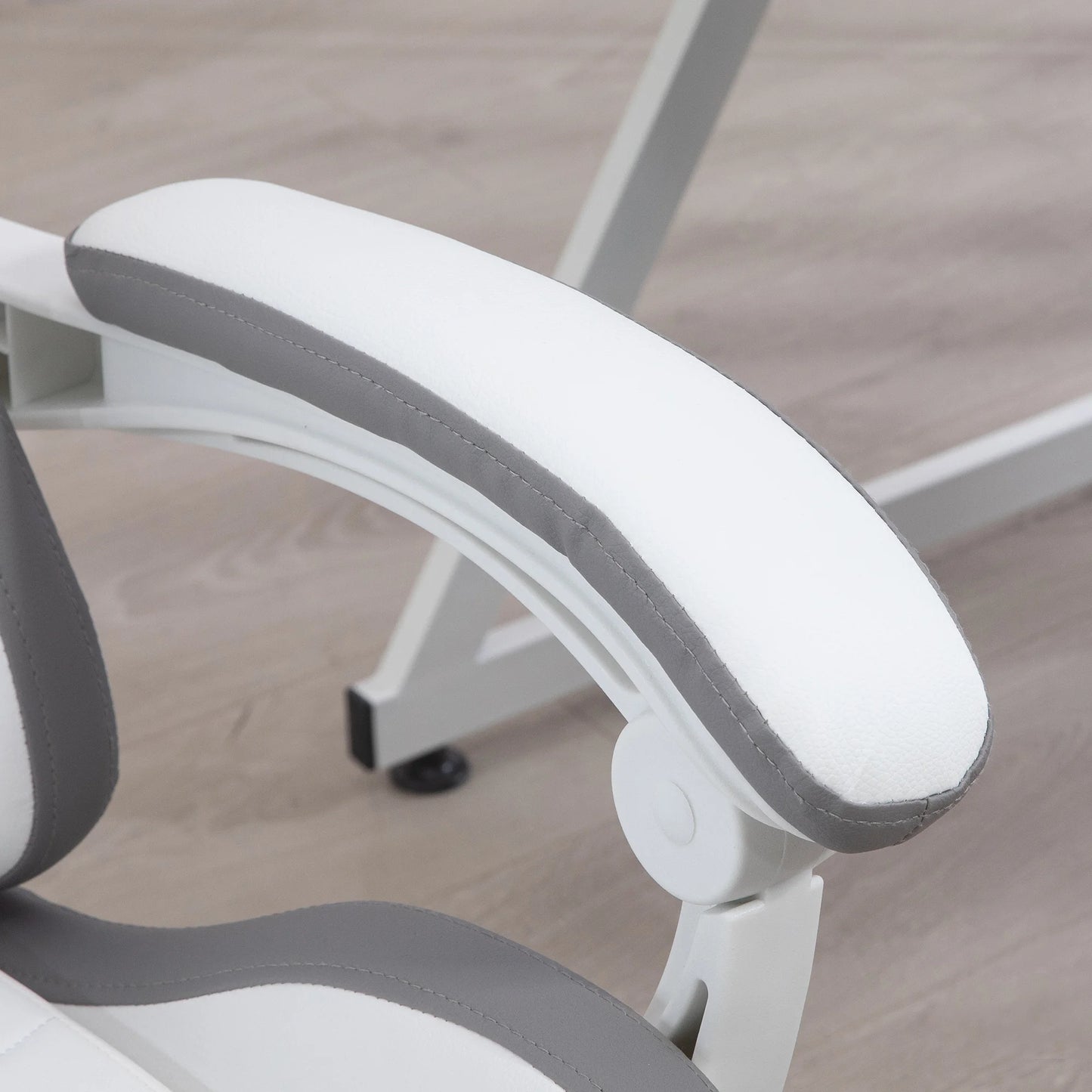 Ergonomic Gaming Chair with Footrest, 135° Reclining Backrest, Lumbar Support, Adjustable Height, Comfortable Racing Style Gaming Chair