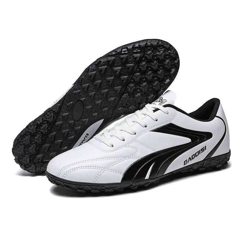 Men Soccer Shoes Breathable Football Boots Futsal Ultralight Professional Training Sneakers Unisex Grass Cleats Match Sport