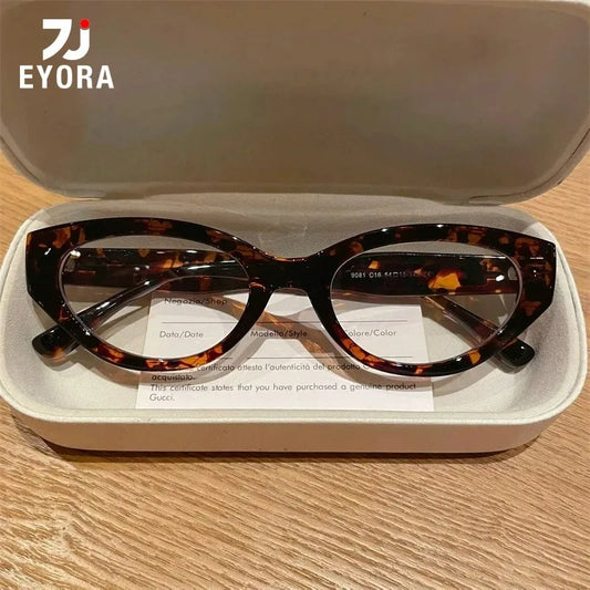 EYORA Vintage Cat Eye Reading Glasses Women Anti Blue Ray Myopia Eyewear Photochromic Progressive Prescription Optical Glasses