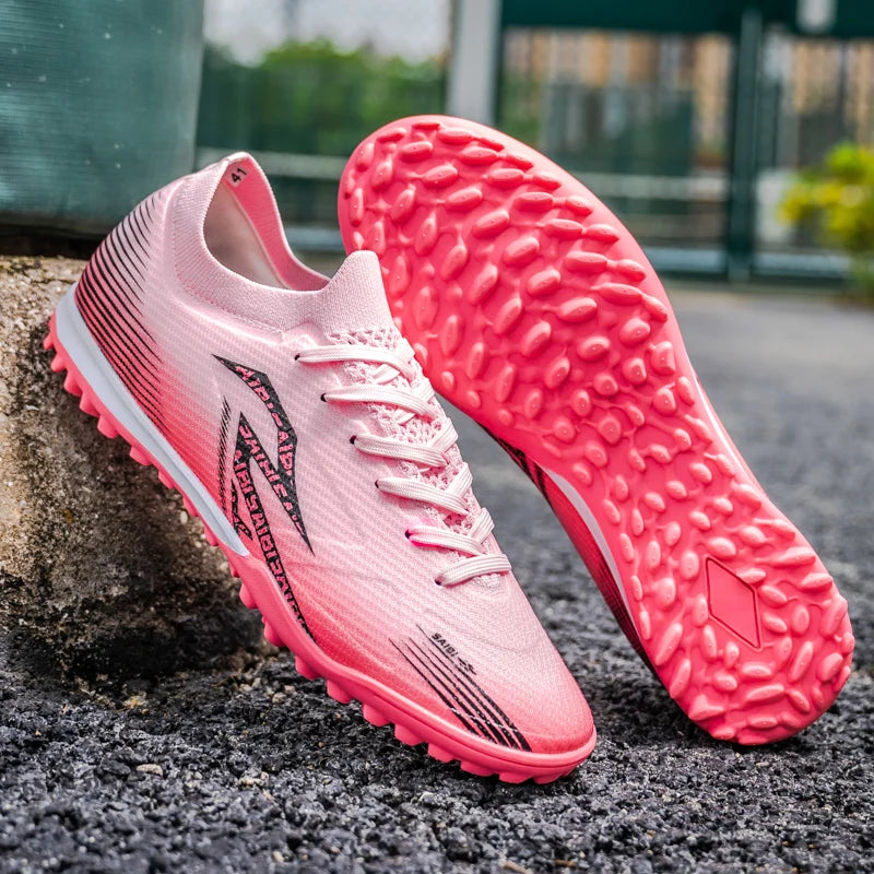 Chaussures de football pour hommes adultes, modèle TF, à tiges hautes, avec empeigne souple en PU, semelles antidérapantes et crampons, idéales pour les matchs et l'entraînement sur gazon synthétique.