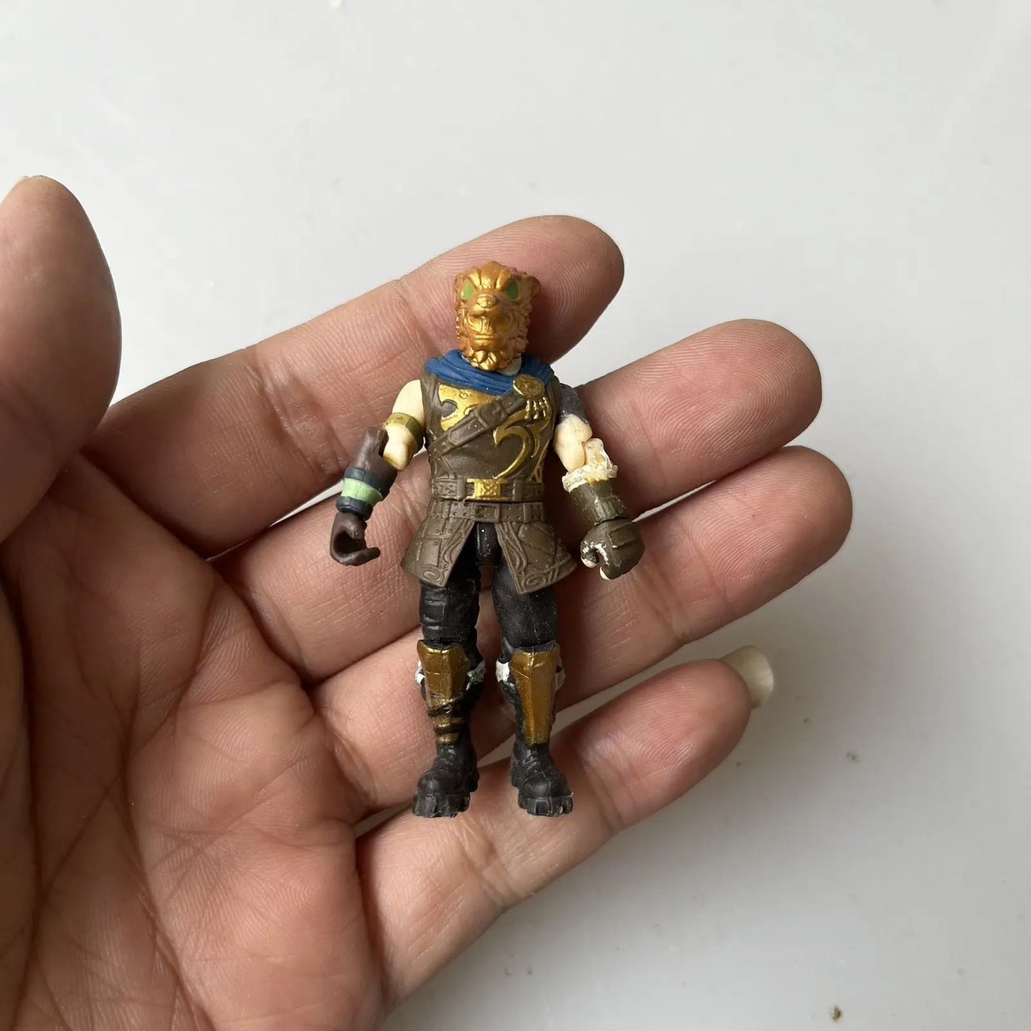 Figura articulada Fortnite Robin Zix Game Peripheral em estilo cartoon — brinquedo criativo com personalidade, ornamento de coleção e presente de aniversário