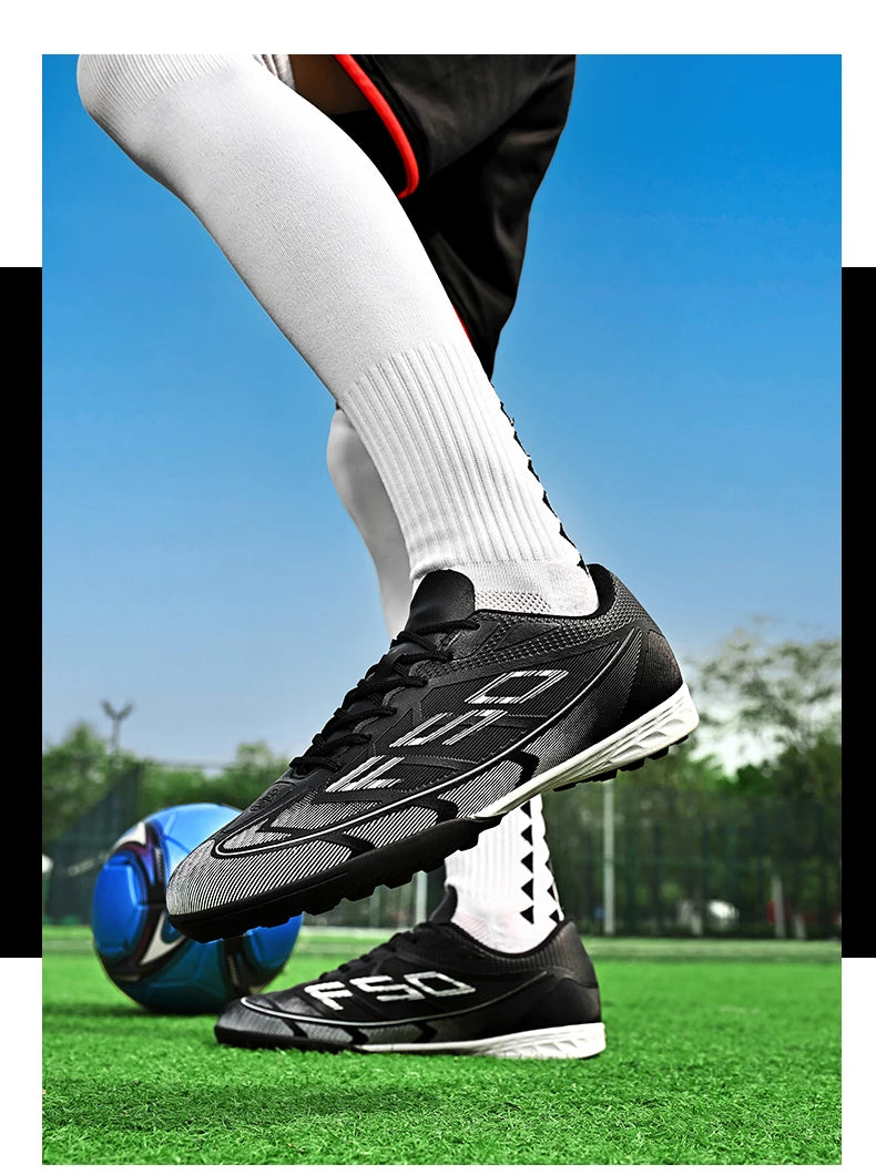 Nouvelles chaussures de football pour hommes, chaussures de futsal à cheville haute, respirantes, antidérapantes, de haute qualité, ultralégères, chaussures de sport, chaussures de match en plein air