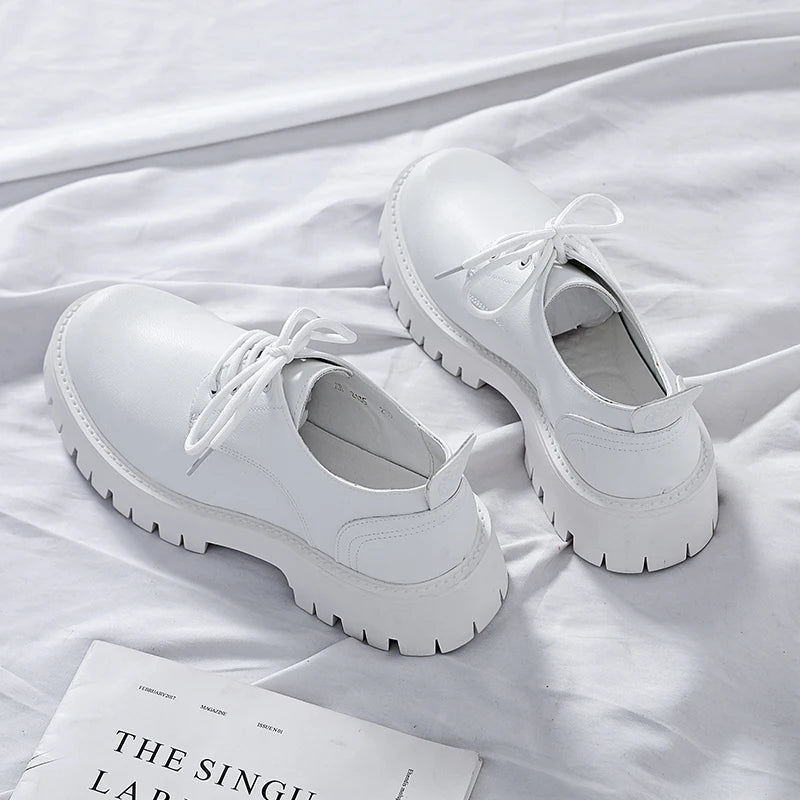 White Lace-up Oxford Shoe Men Fashion Men's Leather Sneakers Breathable Casual Loafers Shoes Mens Designer Men Comfortable Shoes