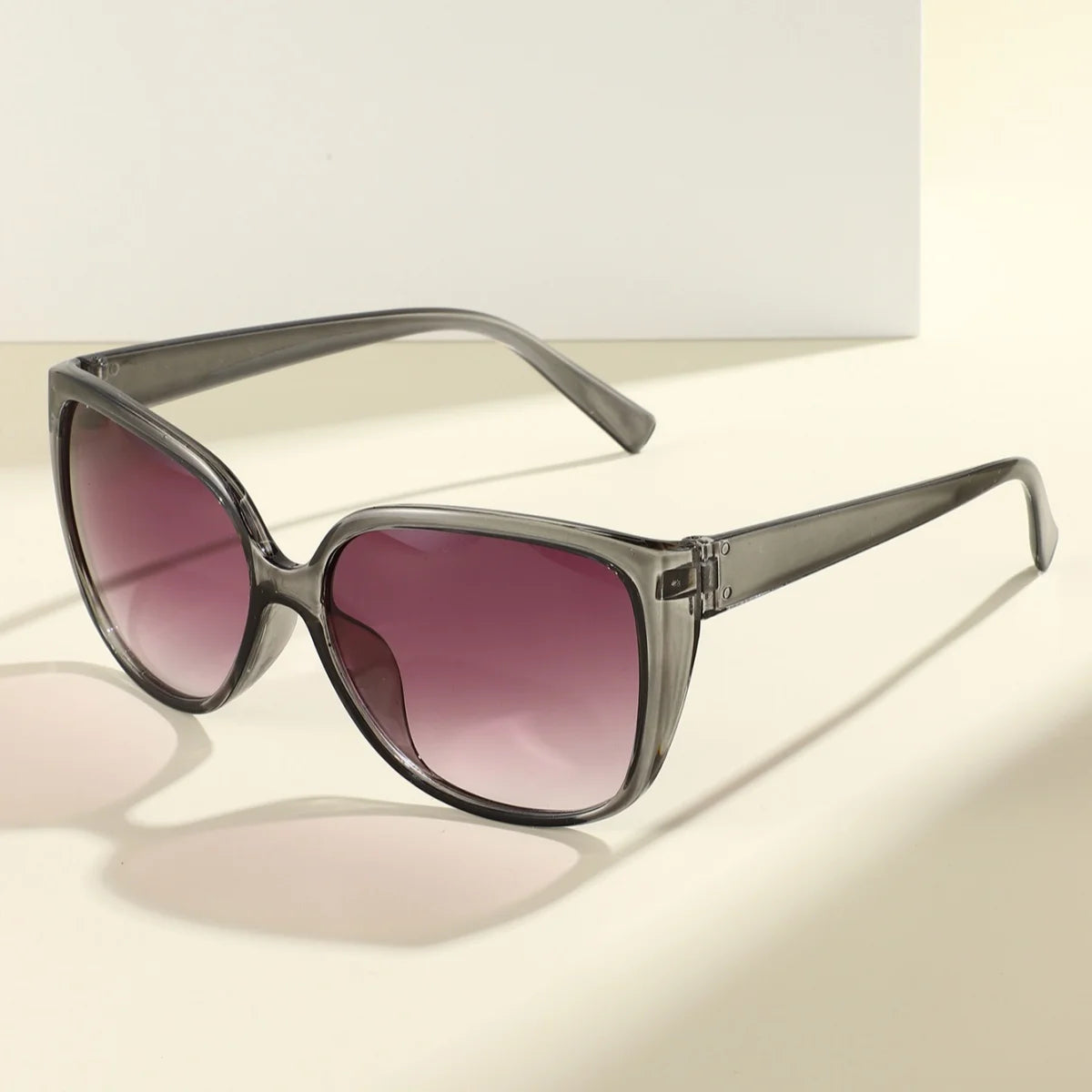 1pc European and American retro men's and women's fashionable sunglasses trend versatile summer sun shading and UV protection fr