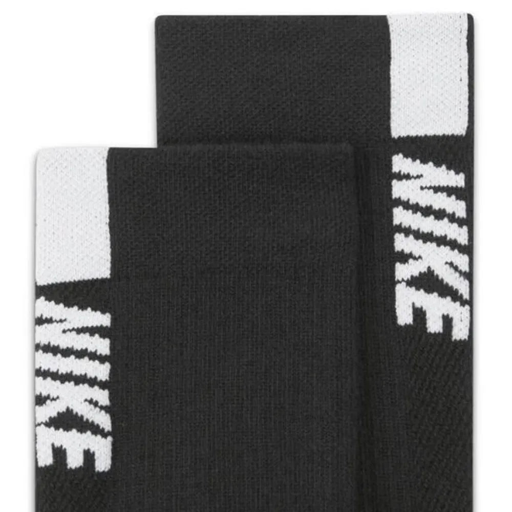 Nike: abbigliamento sportivo e casual elegante, versatile e comodo per uomo e donna – Calzini in spugna, confezione da 3 SX7557-010