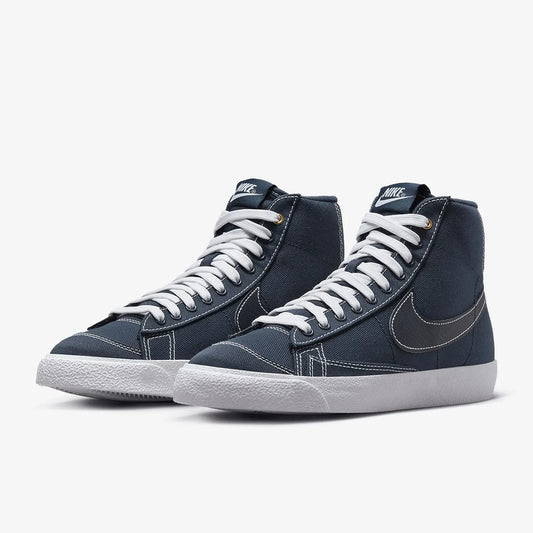 Sneakers casual da donna Nike Blazer Mid '77 CNVS originali DX5550-400