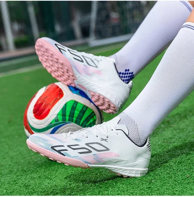 Nouvelles chaussures de football pour hommes, chaussures d'entraînement, baskets professionnelles, chaussures de match sur gazon, chaussures de football antidérapantes pour l'extérieur, chaussures de sport ultralégères,