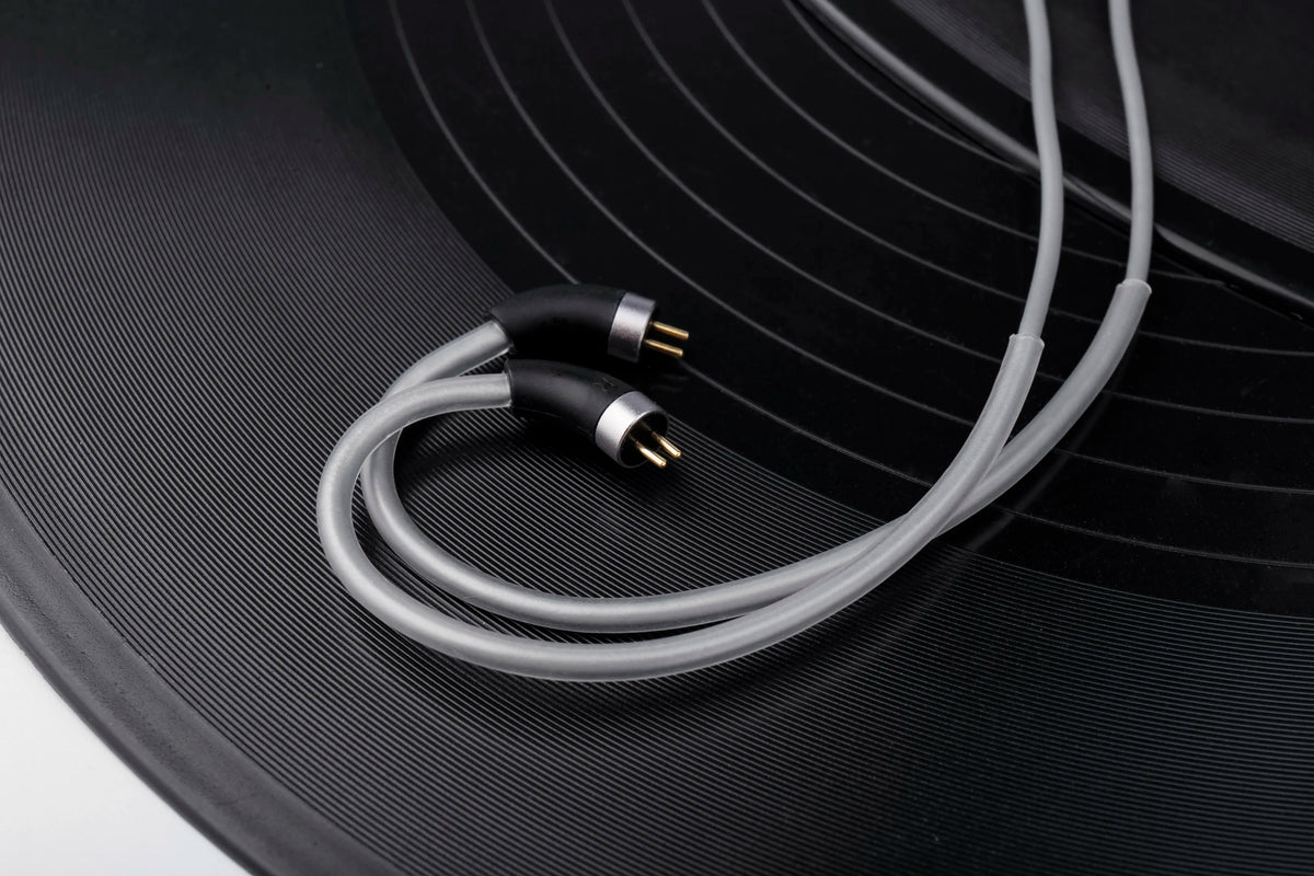 KBEAR TB01 Chrono IEMS – Écouteurs intra-auriculaires filaires avec basses profondes, casque de jeu pour le streaming en direct, boîtier entièrement métallique en alliage de zinc