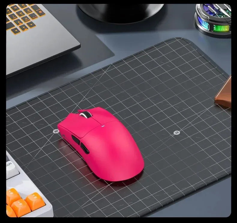 Ratón gaming inalámbrico ultraligero ATTACK SHARK X11SE, vida útil de 20 millones de clics, PAW3311 Gaming, 22KDPI, 400IPS, 40G, 1KHz, 65 horas, 30mAH