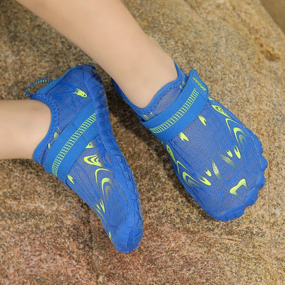 NOWE dziecięce buty plażowe do szybkiego nurkowania dla chłopców i dziewczynek Qianjiang, buty do pływania, buty na podłogę do fitnessu w pomieszczeniach, buty łazienkowe 29-38#