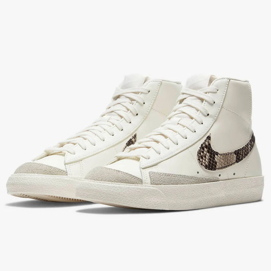 Nike, aito BLAZER Trail Blazer -naisten klassiset korkeavartiset urheilu- ja vapaa-ajan kenkä DA8736-100