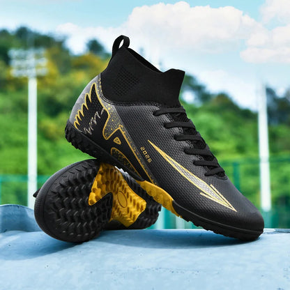 Chaussures de Football pour hommes et femmes, chaussures de sport en plein air, chaussettes ultralégères, antidérapantes, baskets de Futsal, nouvelle mode