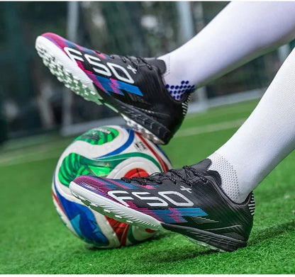 Nouvelles chaussures de football pour hommes, chaussures d'entraînement, baskets professionnelles, chaussures de match sur gazon, chaussures de football antidérapantes pour l'extérieur, chaussures de sport ultralégères,