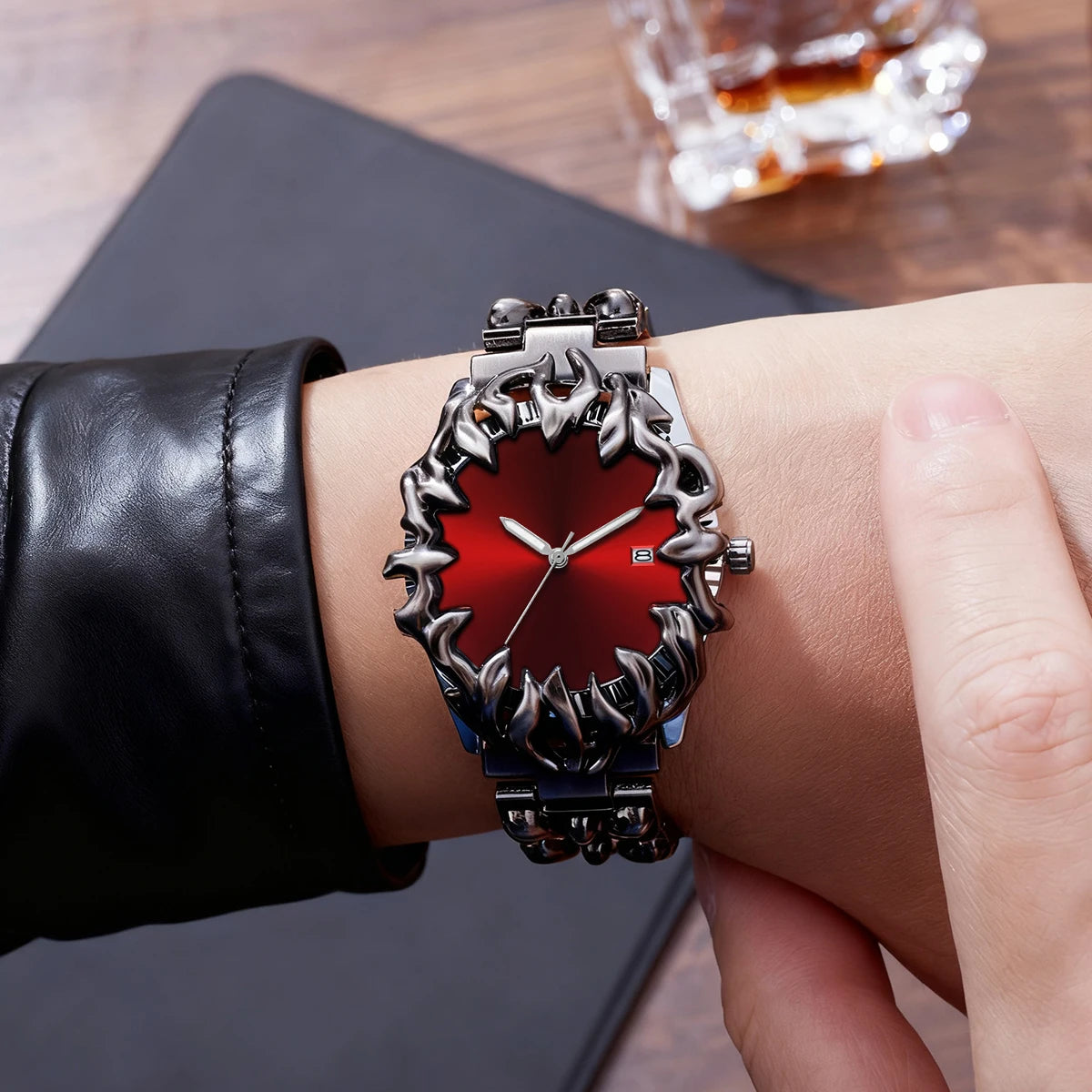 Sports Men Watch Fashion Man Stainless Steel Quartz Movement Red Clock Top Brand Halloween Creative Military Watch for Men reloj