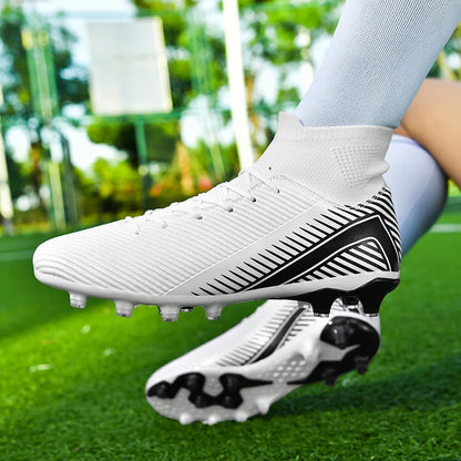 Nouvelles chaussures de football professionnelles pour hommes, chaussures de football antidérapantes, unisexes, respirantes, chaussures de futsal, nouvelles chaussures à crampons, livraison directe, ultralégères