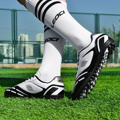 Chaussures de Football pour hommes, bottes de Football sur gazon, clous de sol fermes, baskets antidérapantes pour garçons, baskets originales d'entraînement sur le terrain en plein air