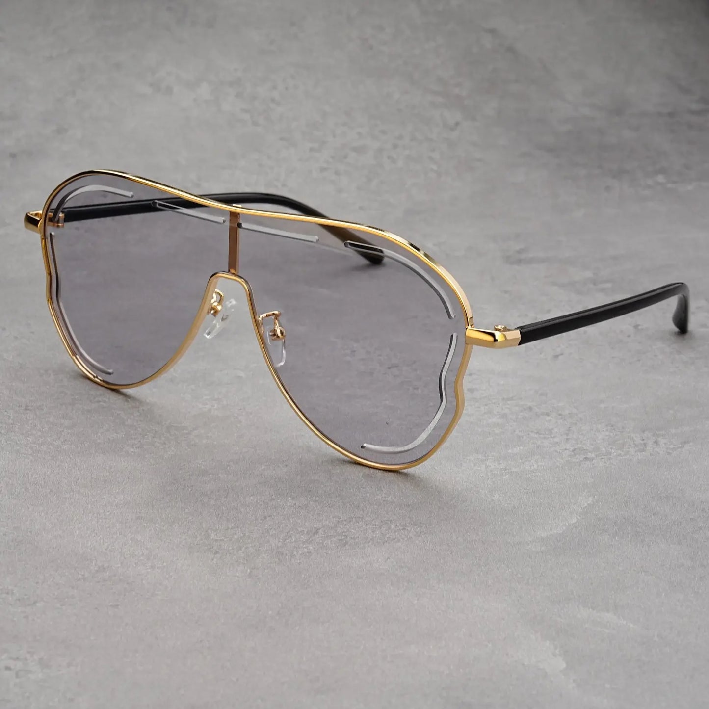 Oversized One-Piece Pilot Sunglasses Women Big Frame Luxury Brand Butterfly Shaped Sun Glasses For Ladies Shield Eyewear Shades