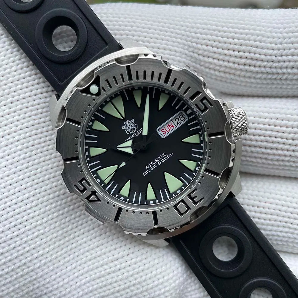 STEELDIVE SD1984 New Arrival 42.2MM M onster 200M Waterproof NH36 Day Function Sapphire Glass Automatic Movement Steel Bracelet