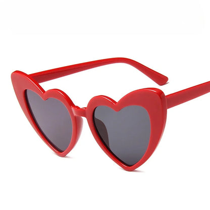 Retro Pose Love Sunglasses Female Fashion Big Face Thin Eyewear Summer Travel Sunshade