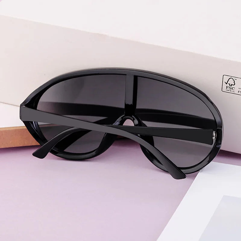Trendy Oversized One Piece Sunglasses Women Men 2026 Luxury Brand Designer Sun Glasses Fashion Shield Shades Big Frame Eyewear