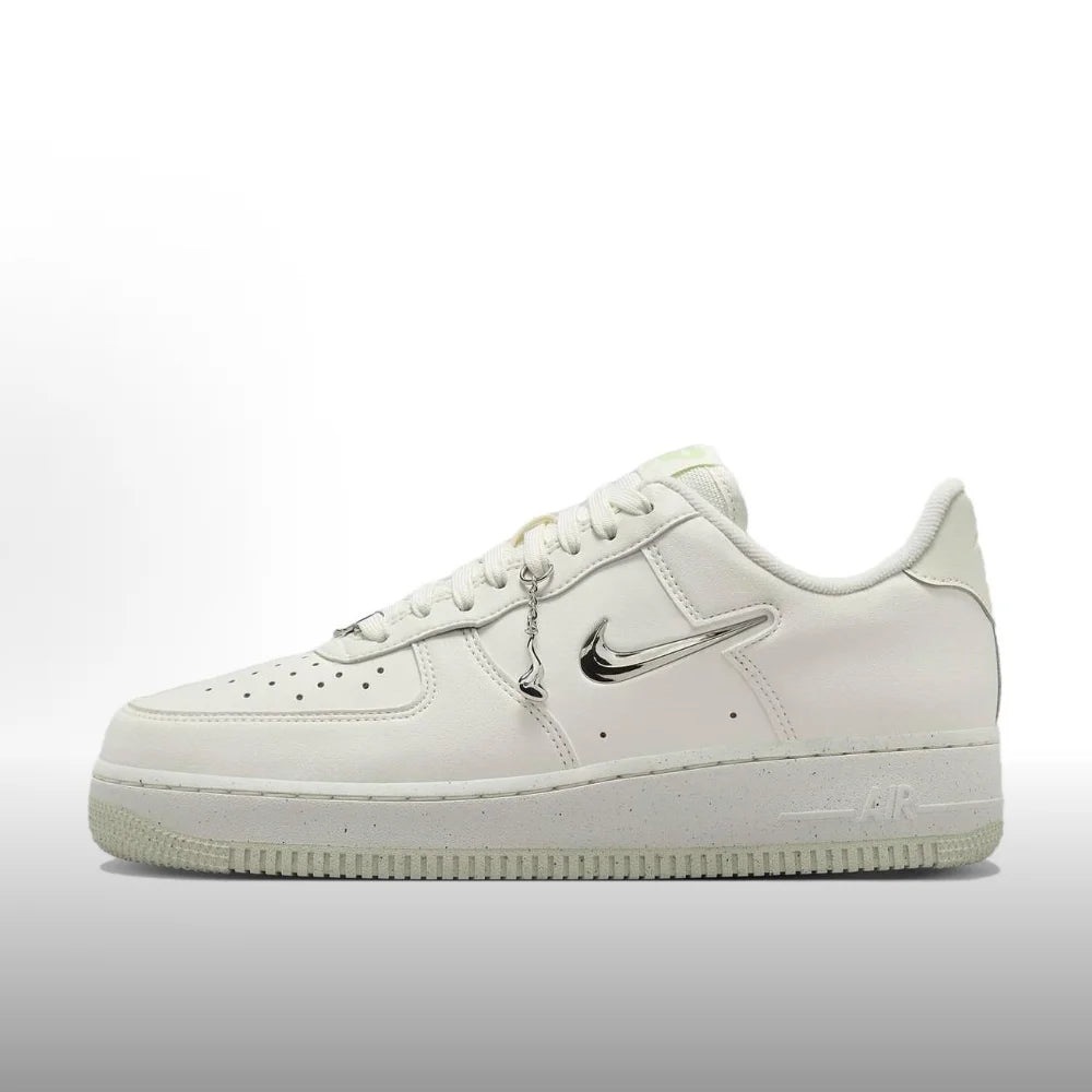 Nike Air Force 1'07 Women's Sneakers Classic Style Durable Leather Comfort Cushioned Casual Everyday Shoes HQ3905-500