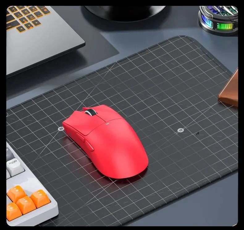 Ratón gaming inalámbrico ultraligero ATTACK SHARK X11SE, vida útil de 20 millones de clics, PAW3311 Gaming, 22KDPI, 400IPS, 40G, 1KHz, 65 horas, 30mAH