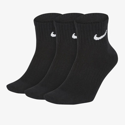 Skarpety Nike Skarpety koszykarskie Nike z podgrubioną stopą Długie skarpety sportowe z technologią Dri-FIT zapewniającą oddychalność, zestaw 3 par SX7667-100