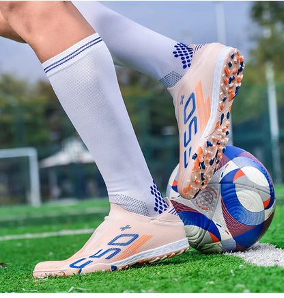 Nouvelles chaussures de football pour hommes, baskets antidérapantes, chaussures d'entraînement, bottes de football très vendues, crampons légers de haute qualité pour matchs sur gazon, mi-hautes pour l'extérieur