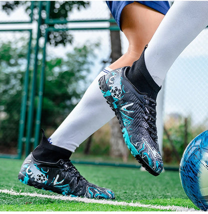 Nouvelles chaussures de football professionnelles pour hommes, chaussures de football antidérapantes, unisexes, respirantes, chaussures de futsal, nouvelles chaussures à crampons, livraison directe, ultralégères