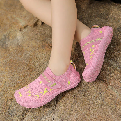 NOWE dziecięce buty plażowe do szybkiego nurkowania dla chłopców i dziewczynek Qianjiang, buty do pływania, buty na podłogę do fitnessu w pomieszczeniach, buty łazienkowe 29-38#