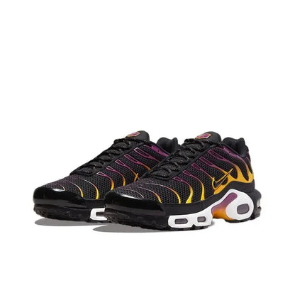 Nike Air Max Plus, chaussures de sport pour hommes, modèle noir et violet, en tissu respirant, avec amorti, pour l'entraînement, DX2663-001.