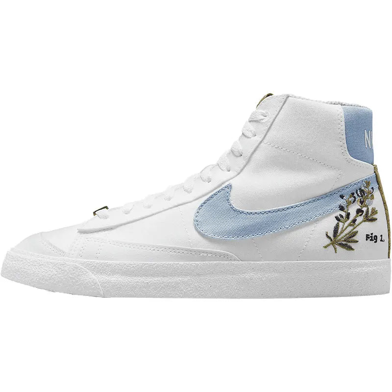 Baskets de sport et de loisirs Nike Authentic Blazer pour femme, modèle Foam Classic, DC9265-100
