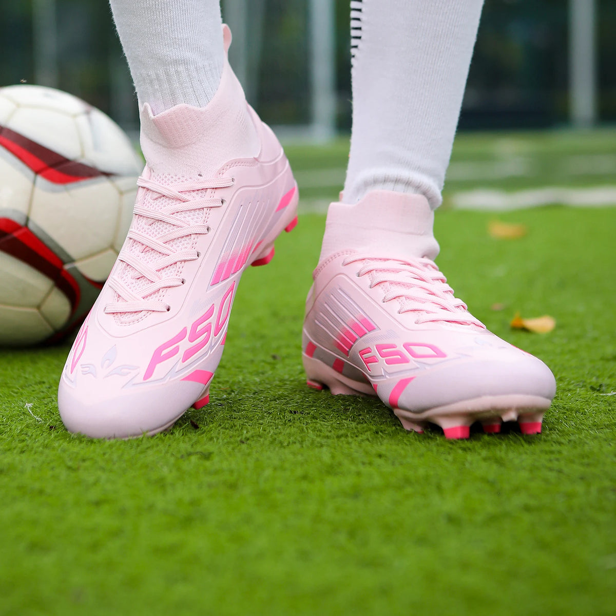 Nouvelles chaussures de football professionnelles pour hommes TF/FG, chaussures de football pour garçons, chaussures de sport unisexes à cheville haute, antidérapantes, confortables