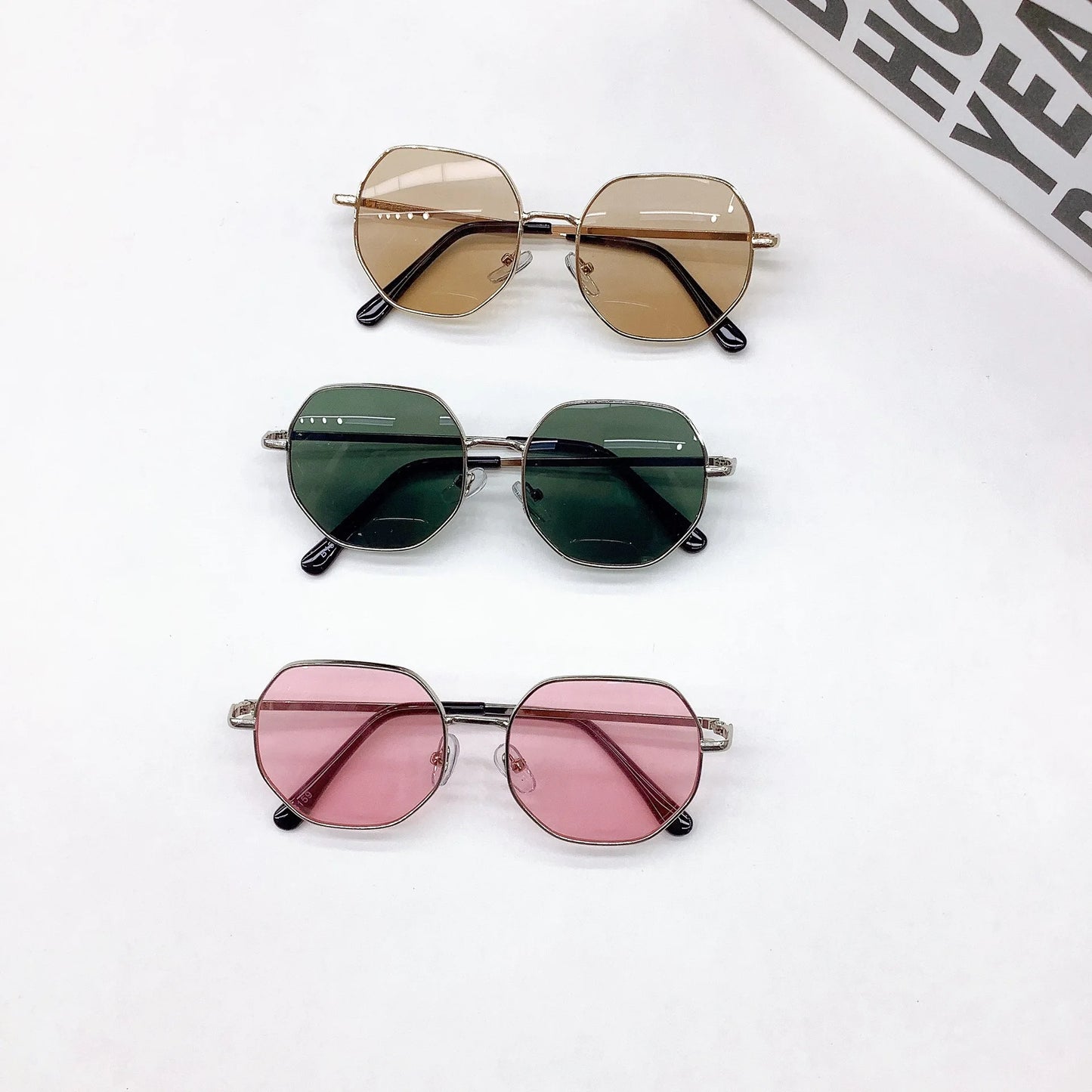 New  Version Of Children's Travel, Shading , SunglaSSeS For Boys Girls, Sun And UV Protection Glasses