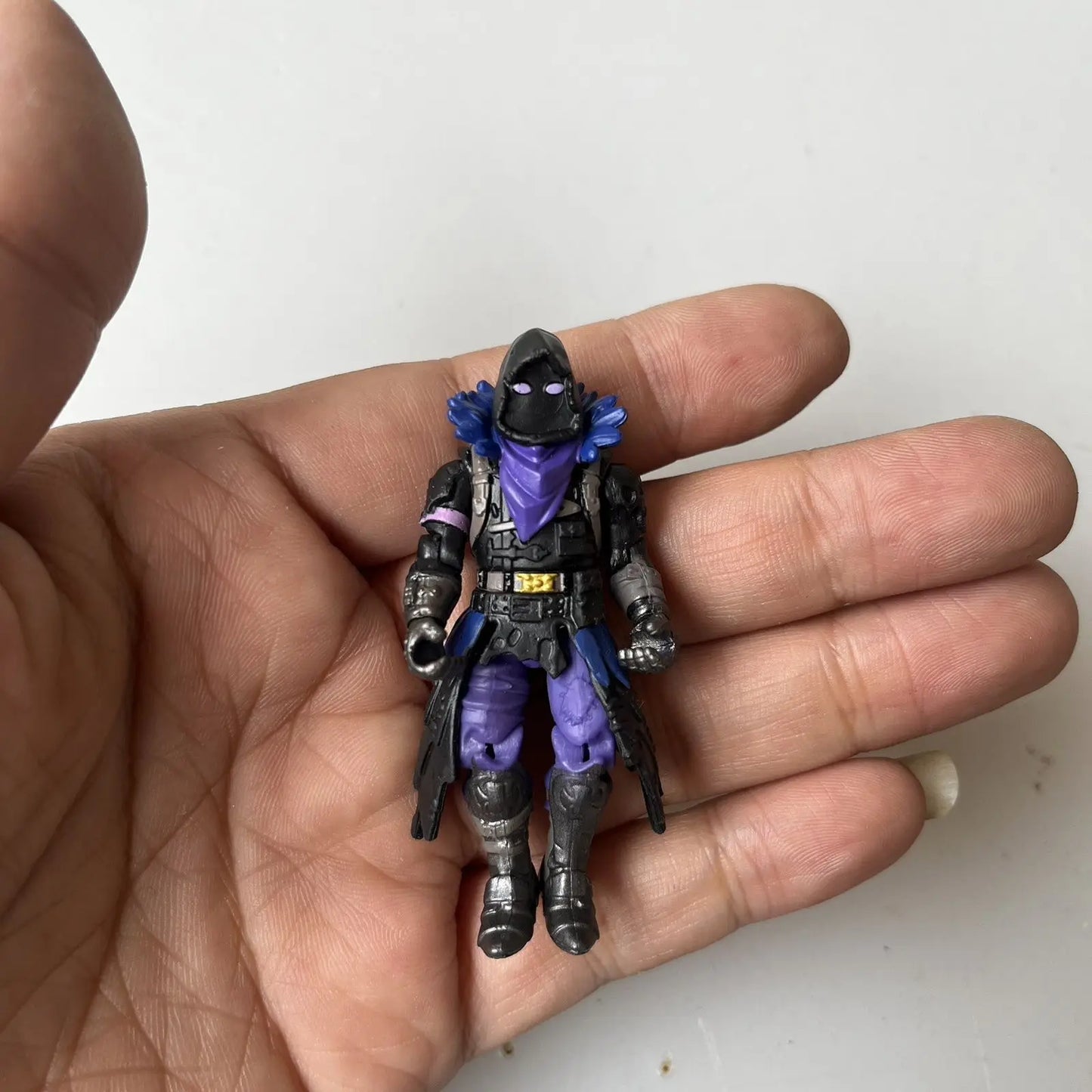 Figura articulada Fortnite Robin Zix Game Peripheral em estilo cartoon — brinquedo criativo com personalidade, ornamento de coleção e presente de aniversário