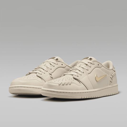 Nike Authentic Air Jordan 1 MM Low Small Gold Hook Damen-Sneaker FN5032-200