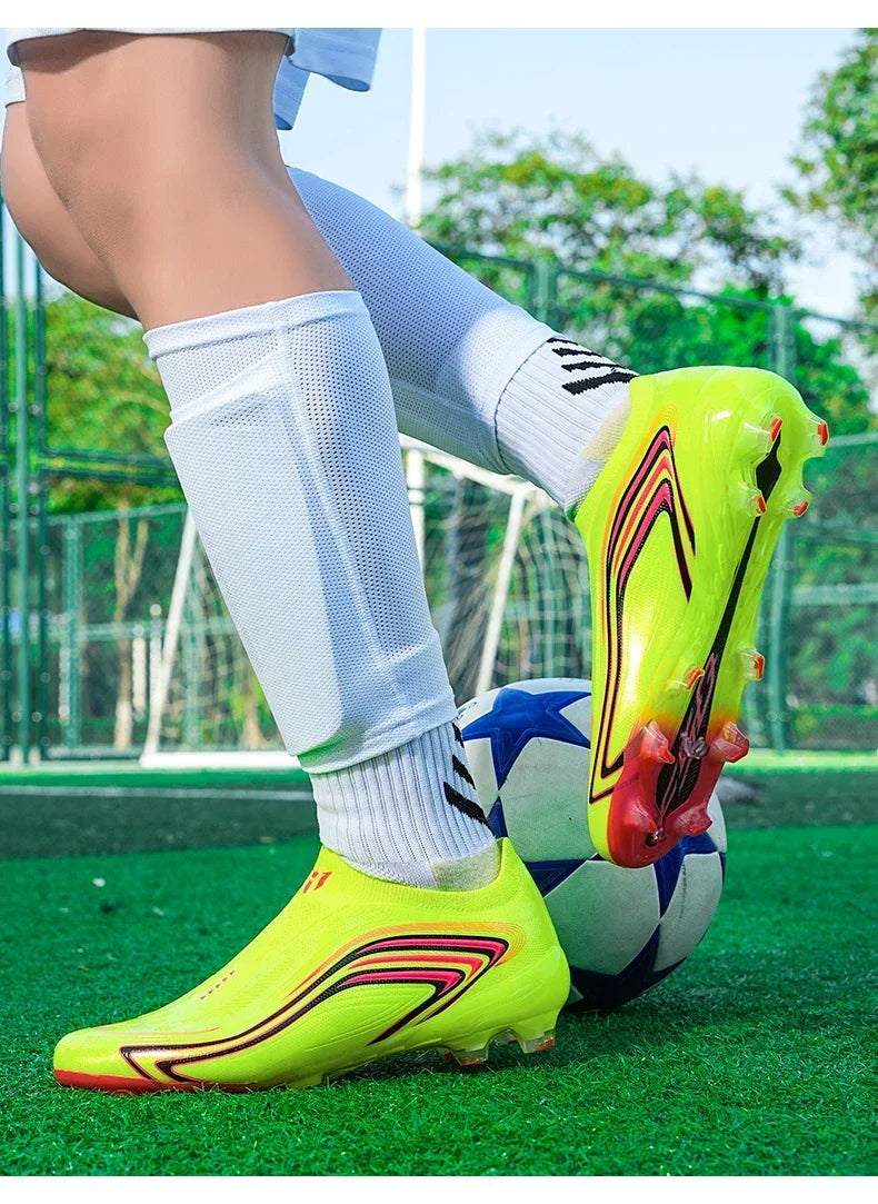 Nouvelles chaussures de football pour hommes, baskets de futsal très populaires, chaussures de football pour matchs sur gazon, entraînement, chaussures de football de haute qualité, crampons antidérapants, pour intérieur