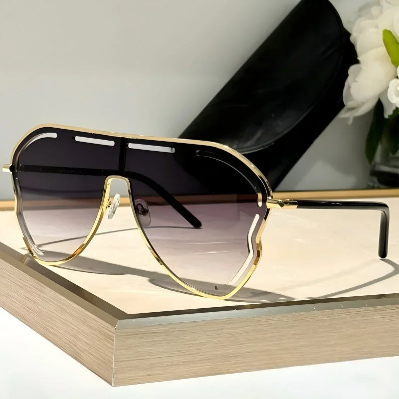 Oversized One-Piece Pilot Sunglasses Women Big Frame Luxury Brand Butterfly Shaped Sun Glasses For Ladies Shield Eyewear Shades