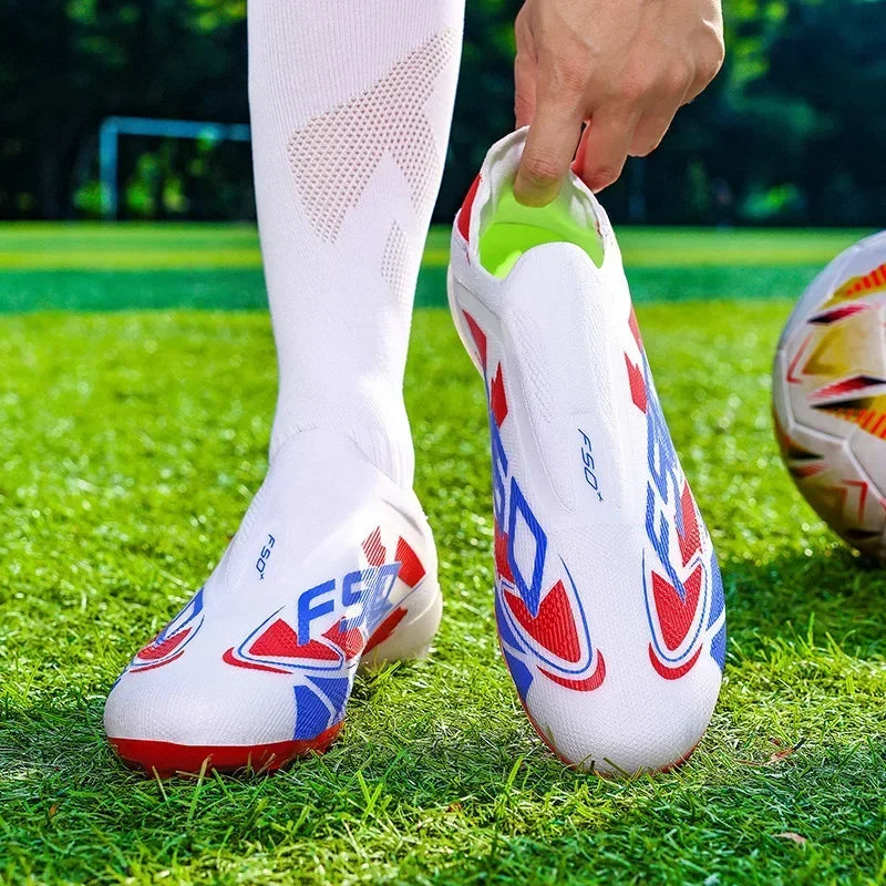 Nouvelles Chaussures de Football pour Hommes – Crampons d'Extérieur pour Entraînement sur Gazon – Baskets Mi-Montantes Légères Antidérapantes de Haute Qualité – Meilleures Ventes