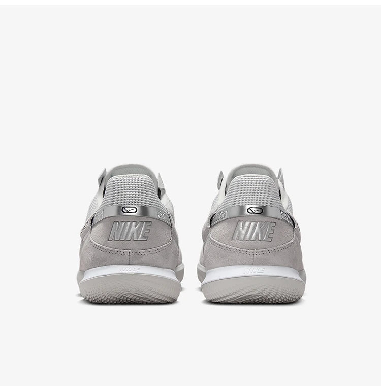 Nike Authentic Streetgato vyriški žemo aulo dėvėjimuisi atsparūs, kvėpuojantys futbolo bateliai DC8466-005