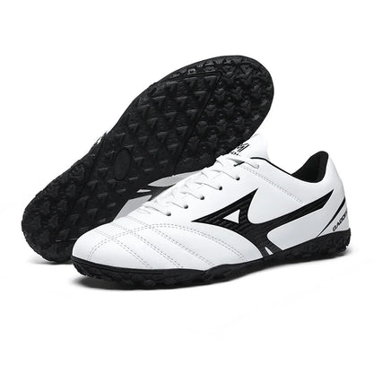 Nouvelles chaussures de football pour hommes, chaussures de football d'intérieur pour adultes, crampons de football antidérapants, crampons de sport ultralégers, crampons de futsal, entraînement sur gazon, confortables.