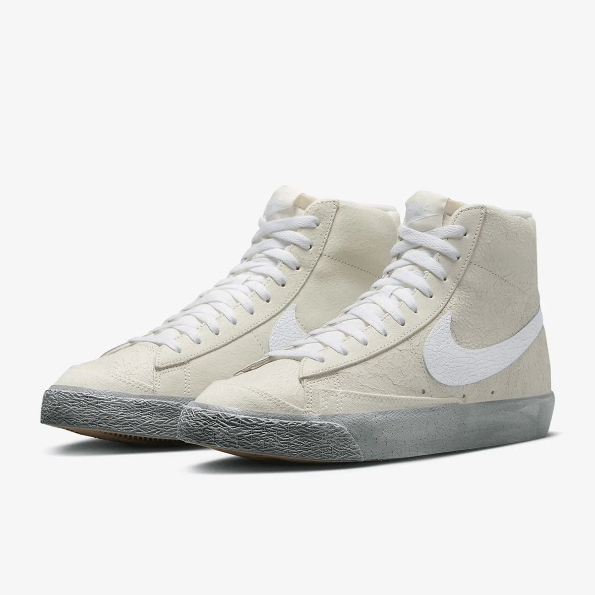 Nike Original Blazer Mid '77 SE Herren-Freizeit-Sportschuhe DV0797-100