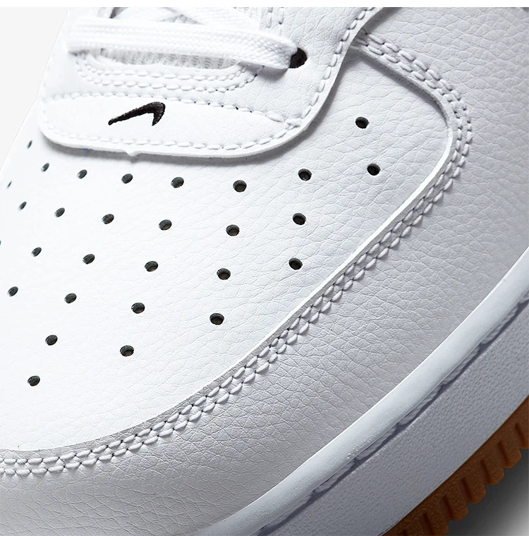 Originální pánské sportovní boty Nike AIRFORCE 1HIGH '07LV8AF1, nový model CT2306-100