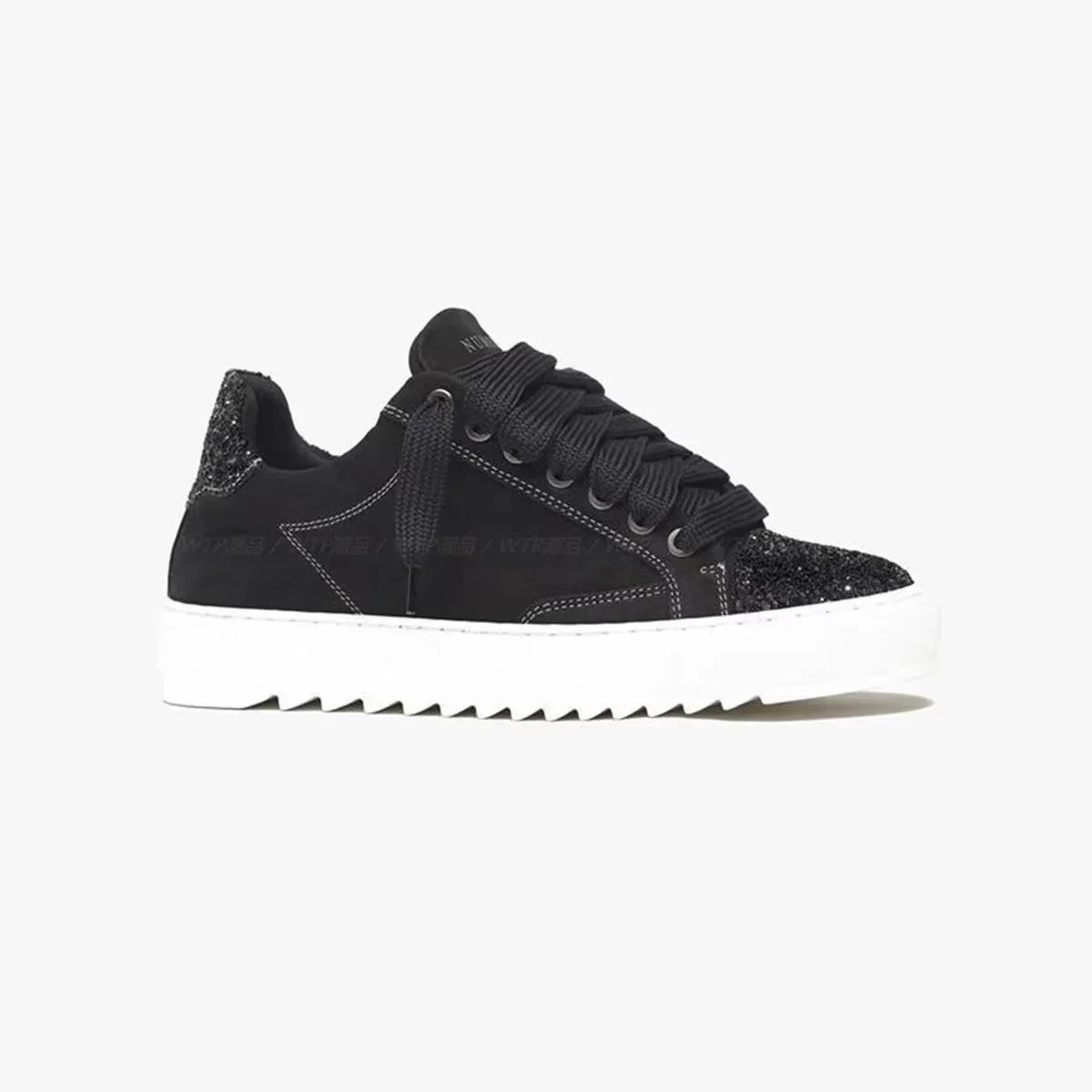 Chaussures de skate décontractées et respirantes pour hommes, semelle épaisse, baskets de sport polyvalentes, en toile grise denim imprimée, style spray, chaussures en toile